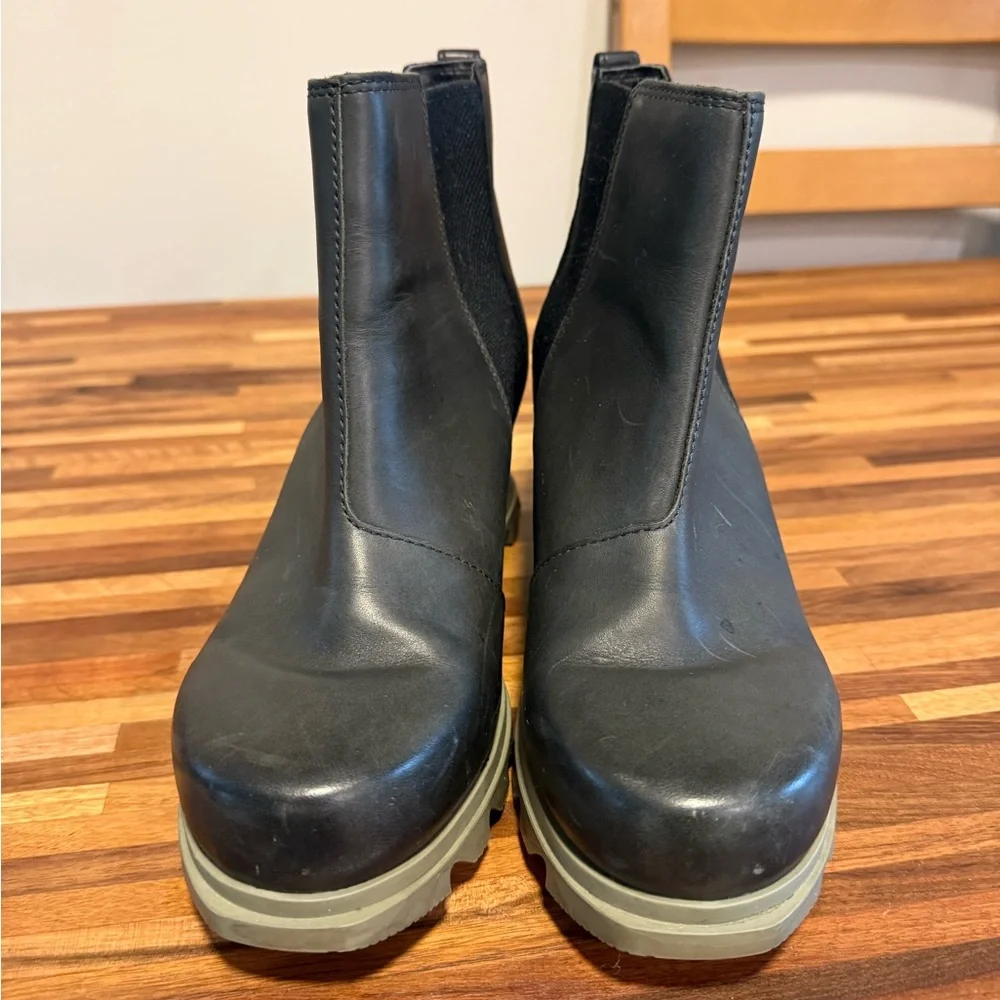 Sorel Black and Dark Green ( but looks black) Wedge Joan of Arctic Ankle Boots - Picture 7 of 7